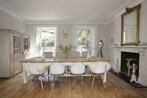 _gorgeous Lawn House 7.jpg